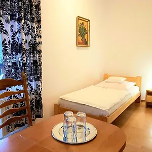 Goralka Apartment