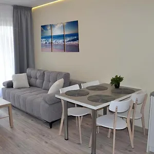 Srebrny Z Garazem Apartment Kolberg